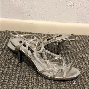 Worn Twice Silver Nina New York Heels